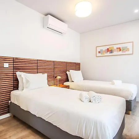 Outstanding Liberdade Spacious 2 Bedroom W Ac * Лиссабон