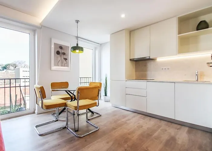 Outstanding Liberdade Spacious 2 Bedroom W Ac Lisboa