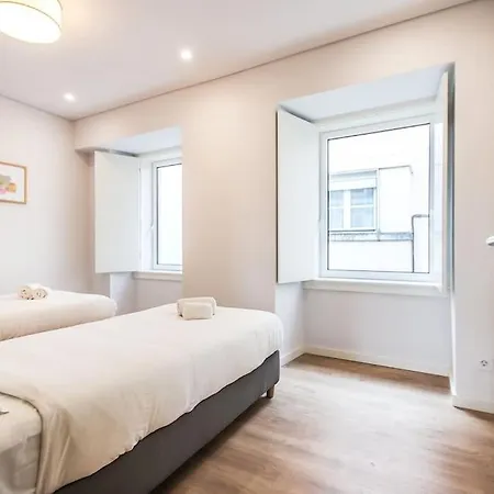 Outstanding Liberdade Spacious 2 Bedroom W Ac Lägenhet Lisboa